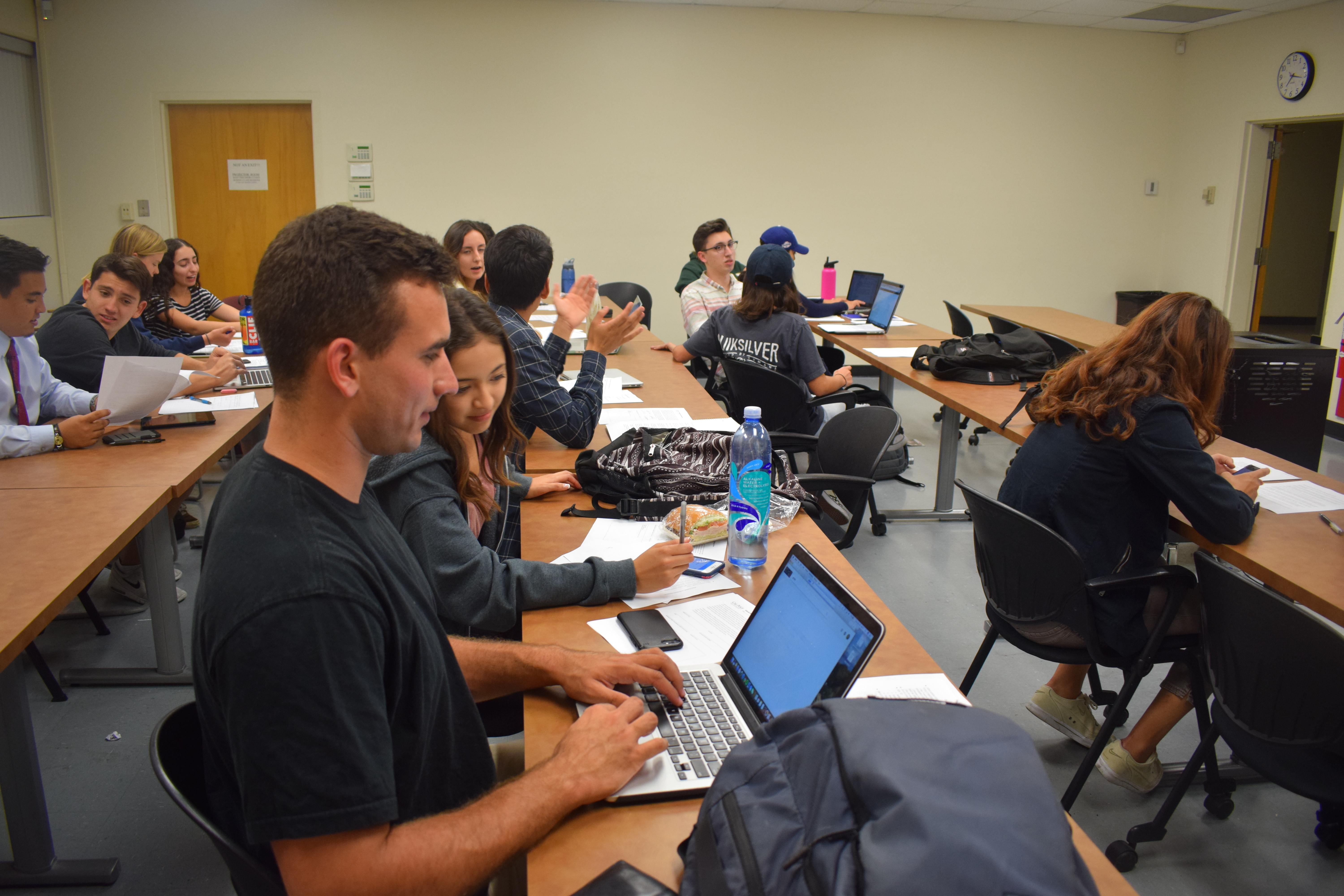 Cal Poly Political Science class drafts a bill