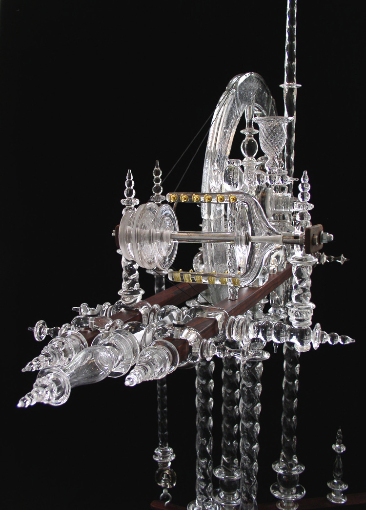 Glass spinning wheel