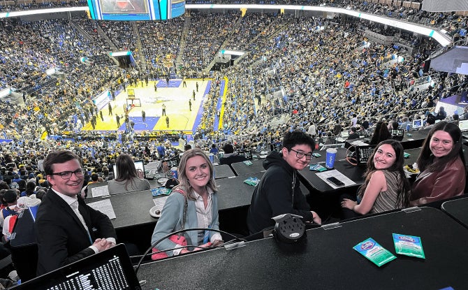 advanced sportscasting class students at a golden state warriors game